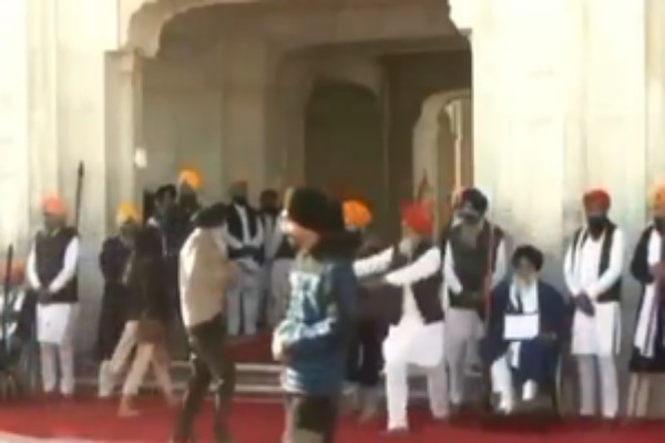 Sukhbir Badal Survives Shooting Attempt at Golden Temple